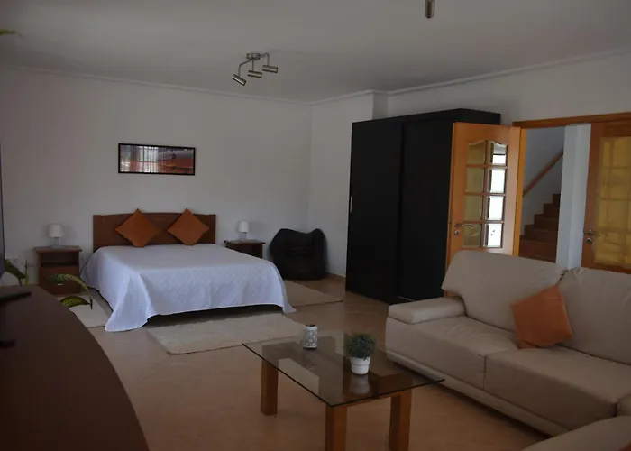 Vivenda Godinho * Назаре