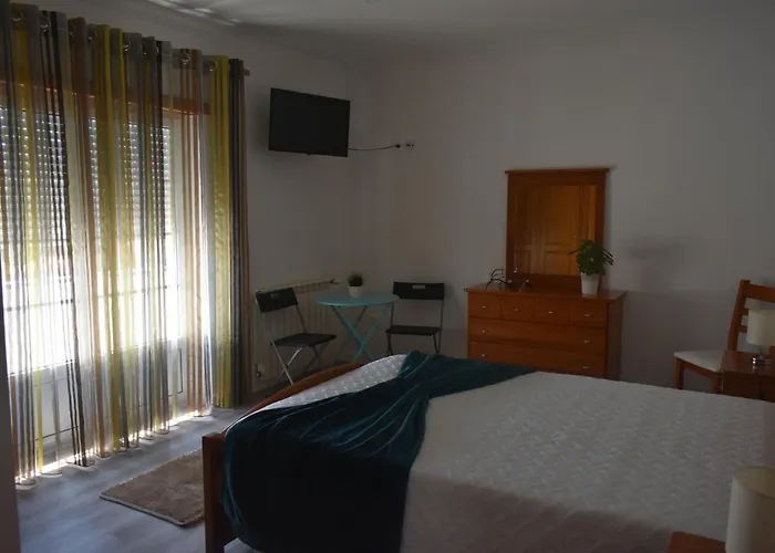 Проживание в семье Vivenda Godinho *