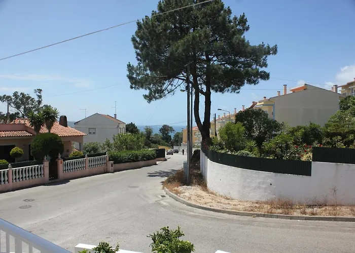 Vivenda Godinho Проживание в семье Назаре