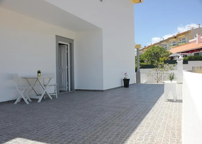 Проживание в семье Vivenda Godinho *